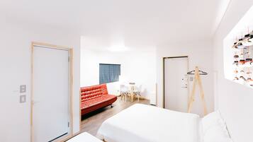 Superior Triple Room | 1 bedroom, minibar, individually decorated, desk