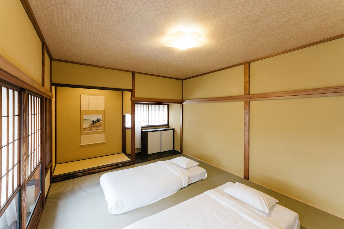 Dormitorio condiviso Signature (Japanese Style) | 1 camera, minibar, con stile personalizzato, una scrivania