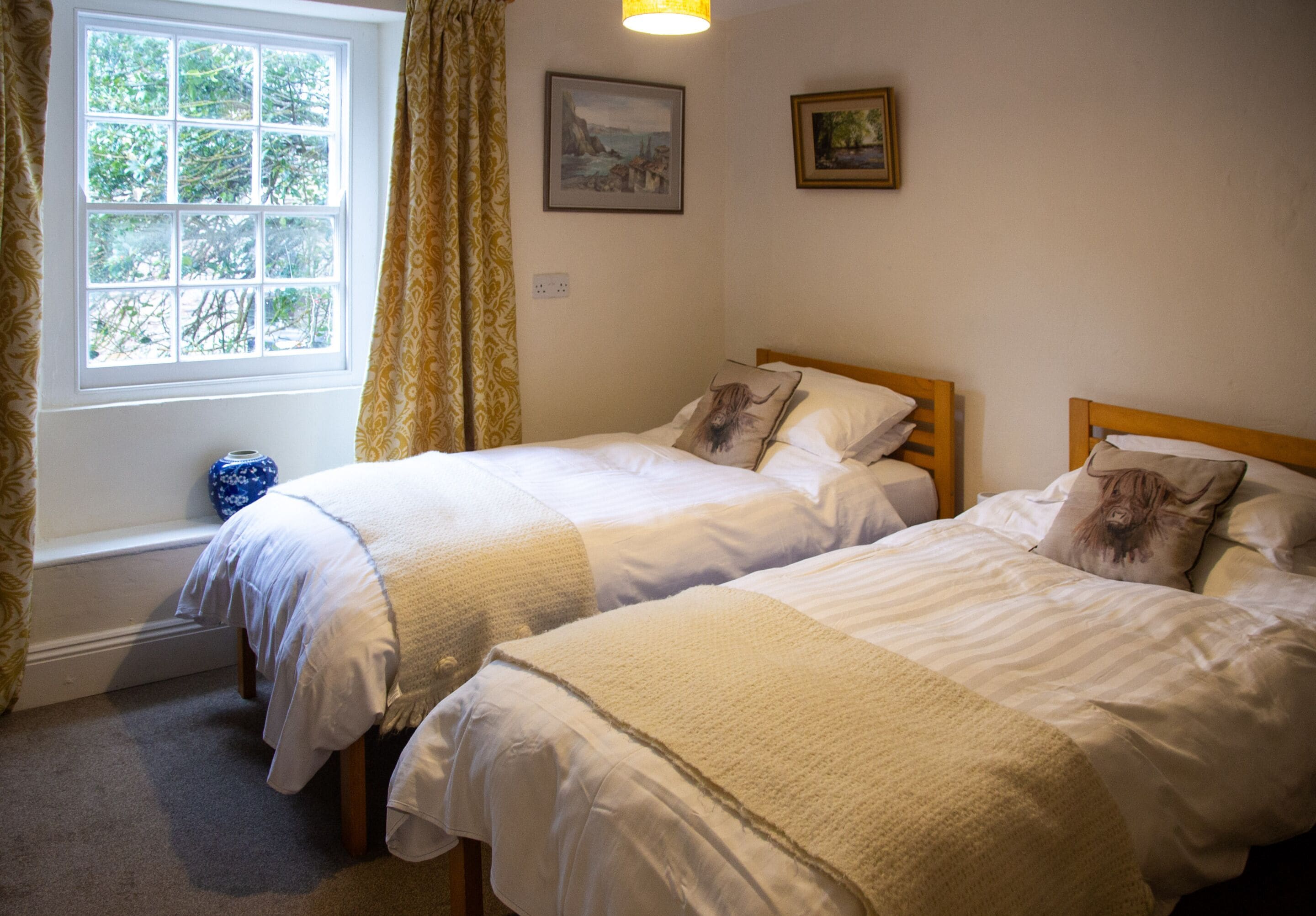 Tomannsrom – standard, eget bad (and  room unit Twin Room)