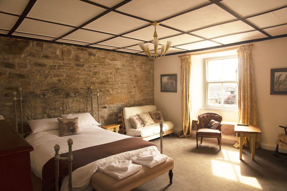 Double Room, Ensuite (Large Family Room) | 1 bedroom