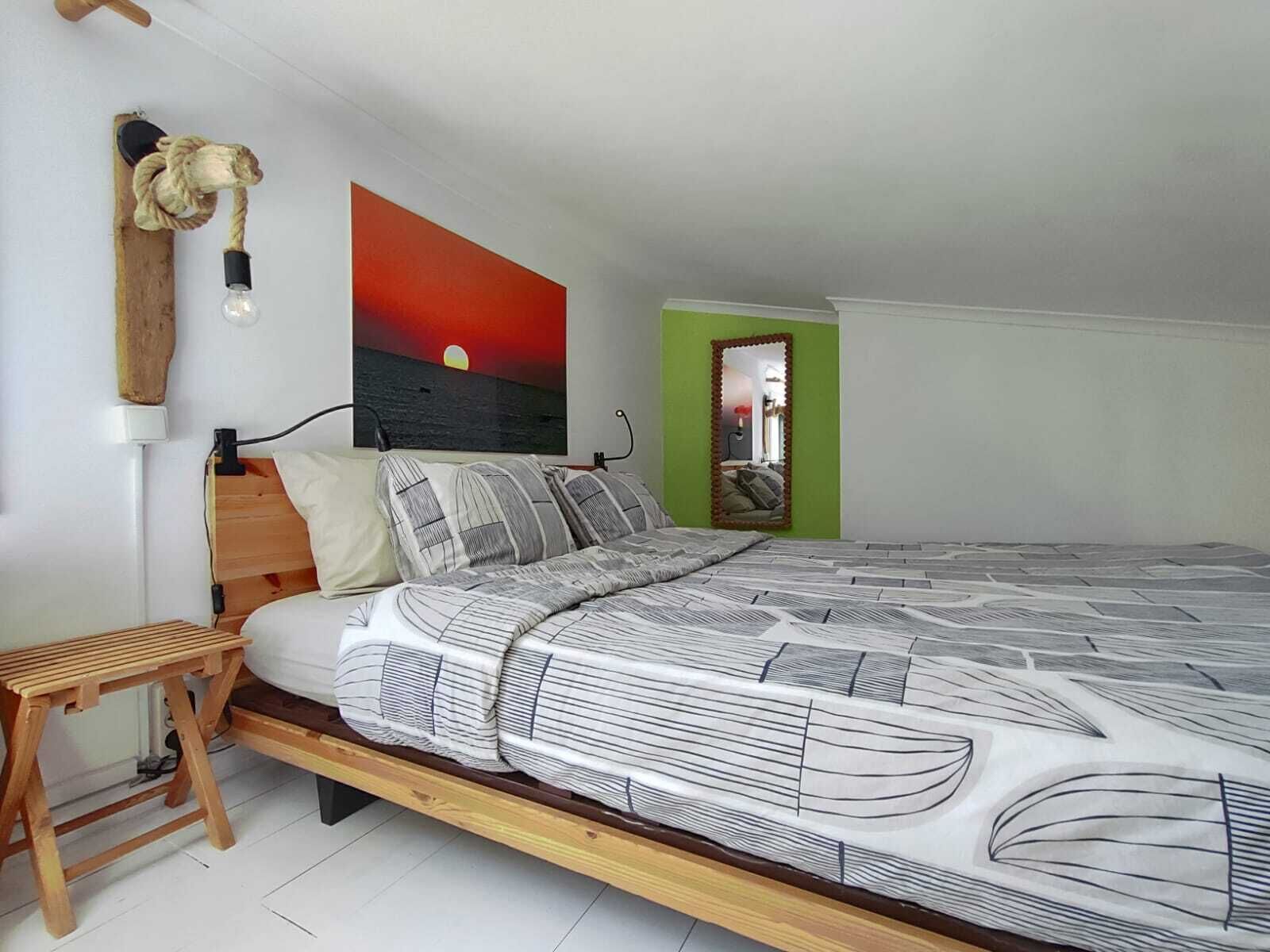 Estudio romántico, balcón (3) | Decoración individual, mobiliario individual, escritorio