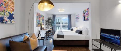 Premium Triple Room, 3 Bedrooms, Pets Allowed, City View (Avenue Central Suite 1277) | Living area | 60-inch Smart TV with digital channels, Netflix, streaming services