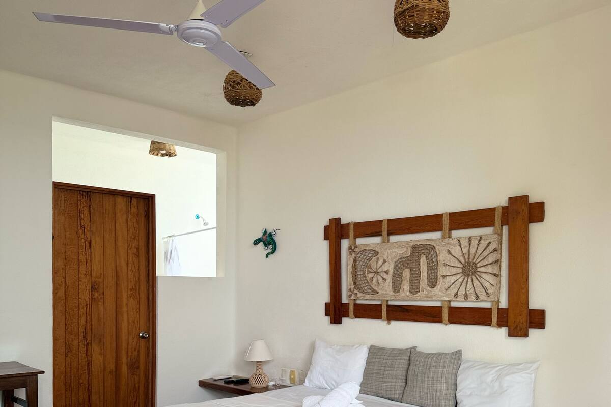 Superior Room | WiFi (free), bed sheets