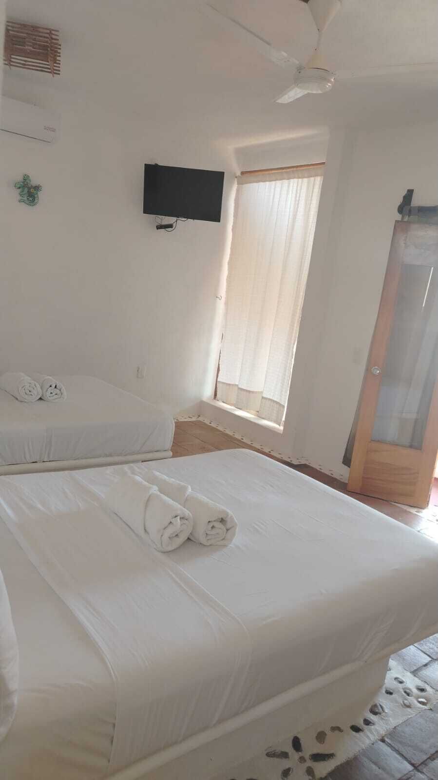 家庭房 | 特色装修、特色家居、办公桌、笔记本电脑工作区