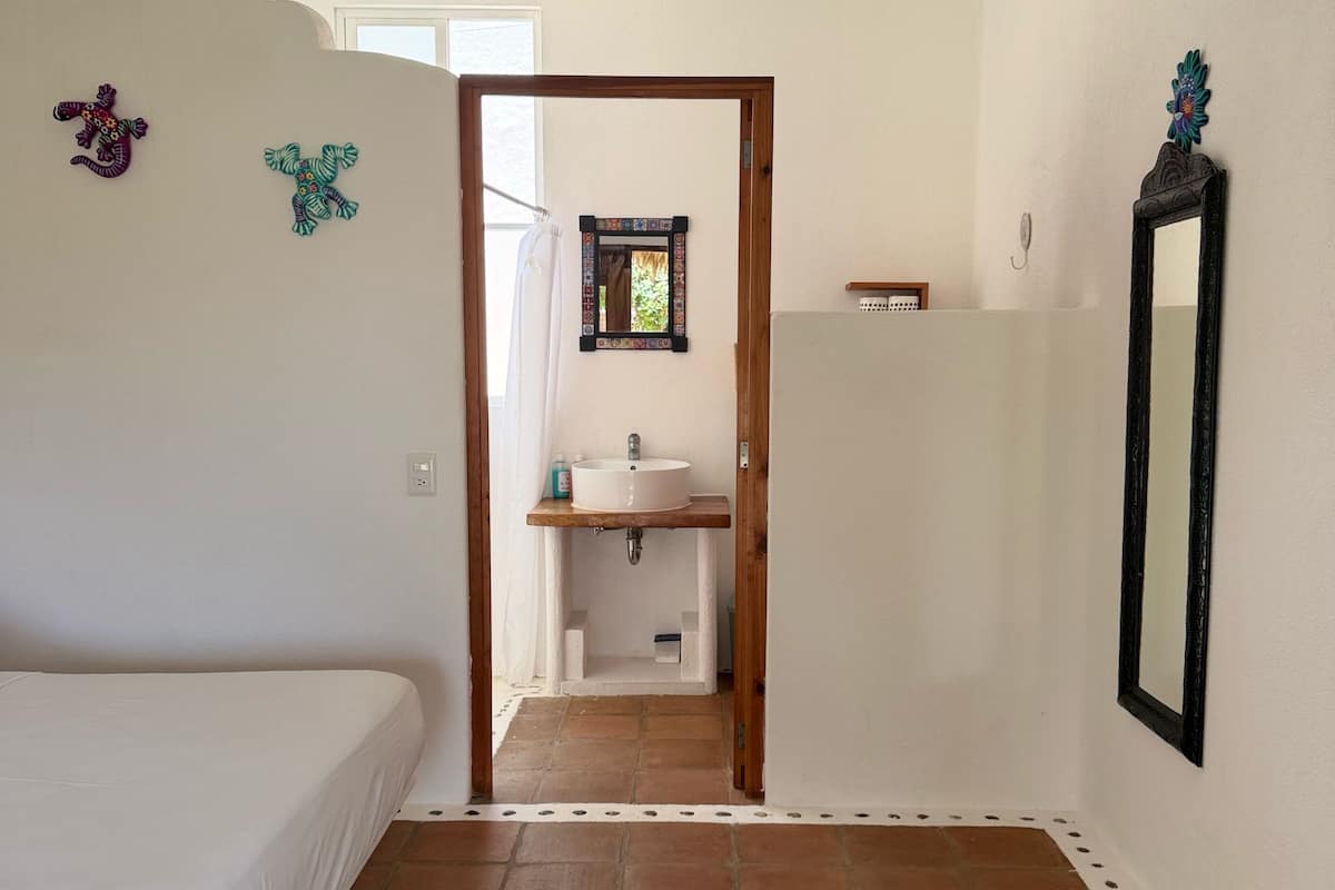 Family Quadruple Room | Free WiFi, bed sheets