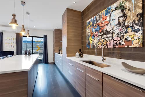 Appartement Premium, plusieurs lits, patio, vue ville (Plateau Suite 1219) | Cuisine privée | Grand réfrigérateur, micro-ondes, four, plaque de cuisson