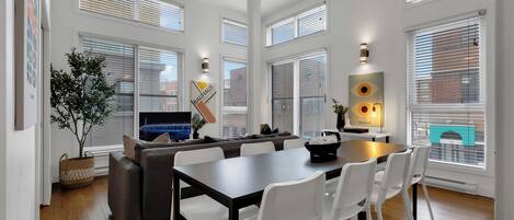 Appartamento Superior, 2 camere da letto, vista città, al piano ammezzato (The Main 203) | Vista dalla camera