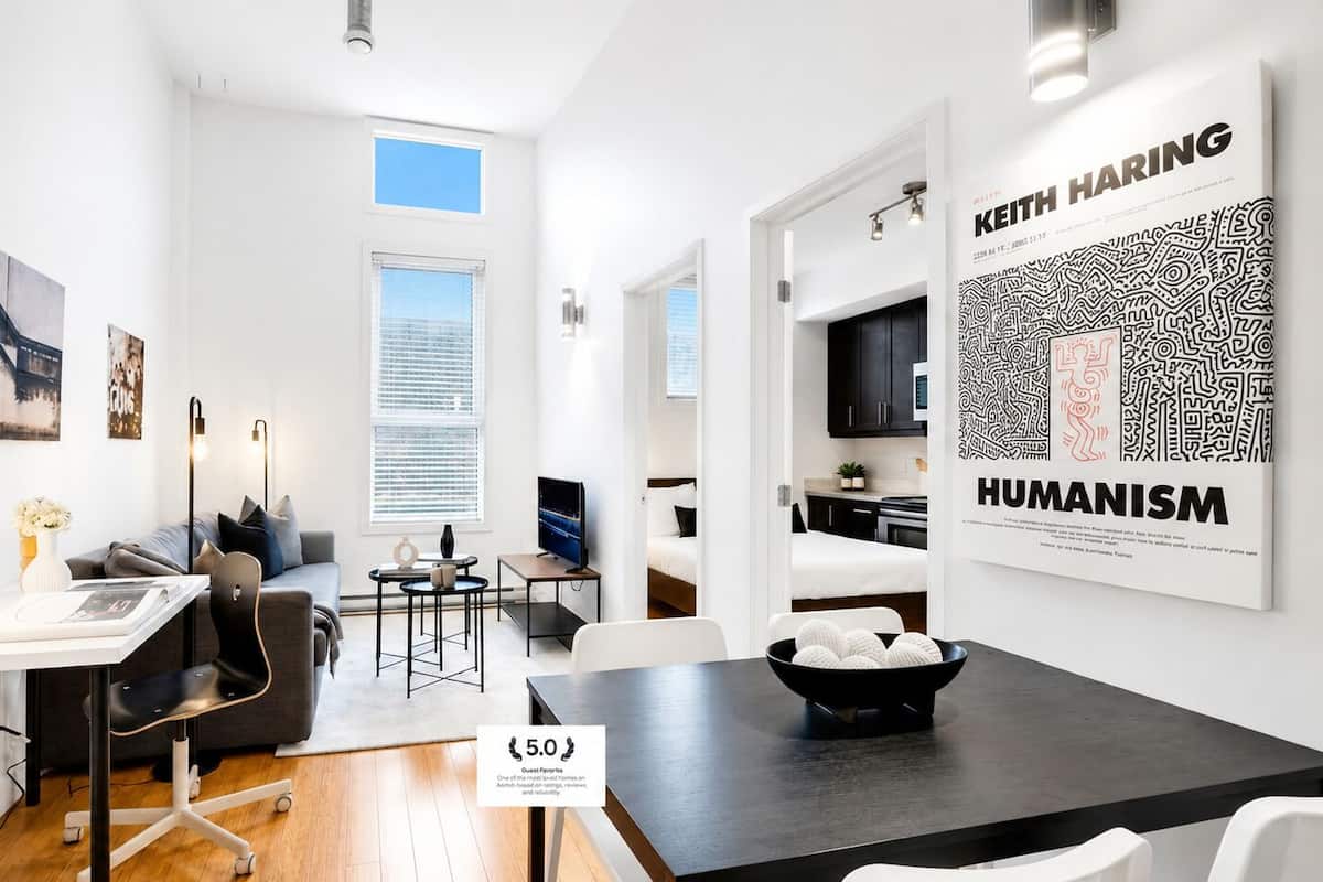 Superior Apartment, 2 Bedrooms, City View (The Main 307) | Living area | 49-inch flat-screen TV with digital channels, Smart TV, offices