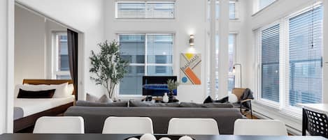Superior-Apartment, 2 Schlafzimmer, Stadtblick, Zwischengeschoss (The Main 203) | Ausblick vom Zimmer
