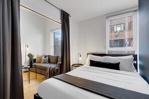 Premium Apartment, Multiple Beds, City View, Mezzanine (The Main 201) | Living area | 49-inch flat-screen TV with digital channels, Smart TV, offices -  Liv MTL - Main (Montreal)