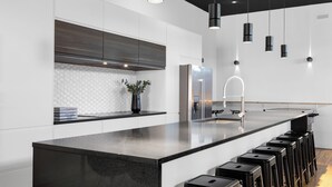 Penthouse Premium, nhiều giường, 2 phòng tắm, quang cảnh thành phố (with Loft Plaza 200) | Bếp riêng