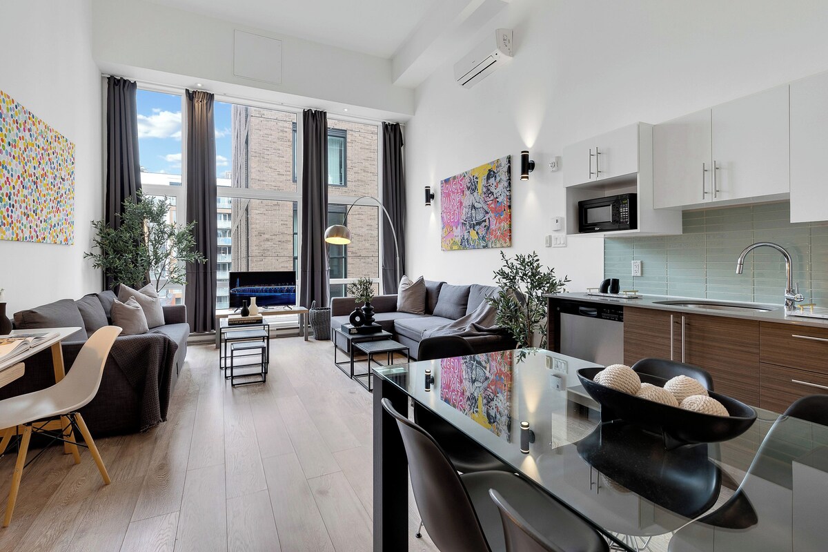 Superior Duplex, Multiple Beds, City View (Duplex Downtown 501) | Living area