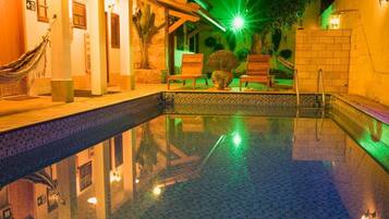 Alberca al aire libre