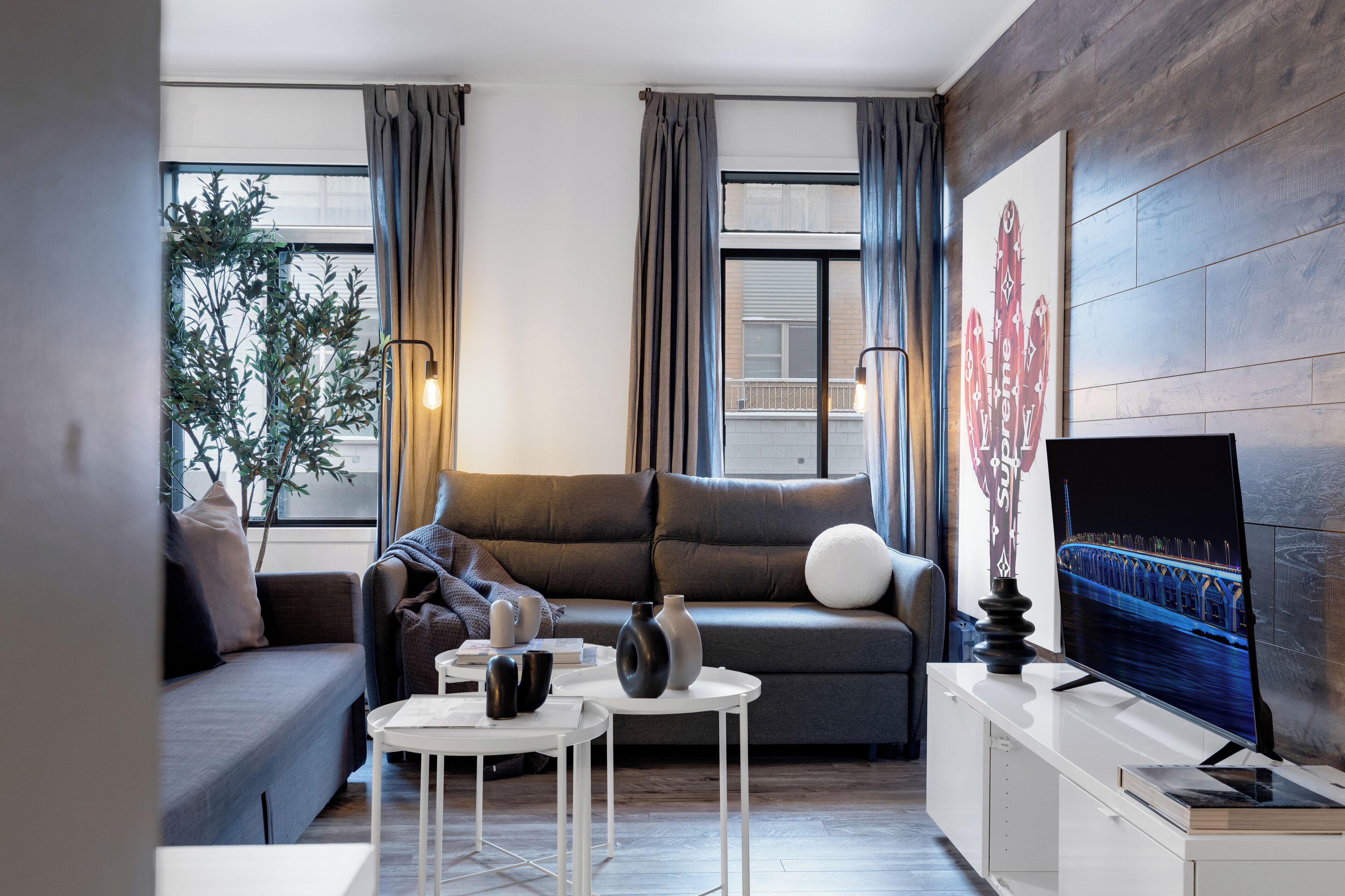 Premium Apartment, Multiple Beds, City View (Urban 2) | Living area | Smart TV, offices