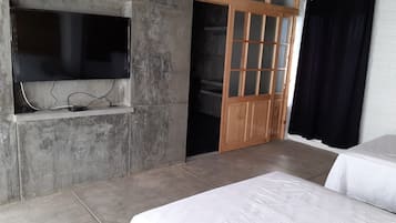Exclusive Quadruple Room | Blackout curtains, rollaway beds, free WiFi, bed sheets