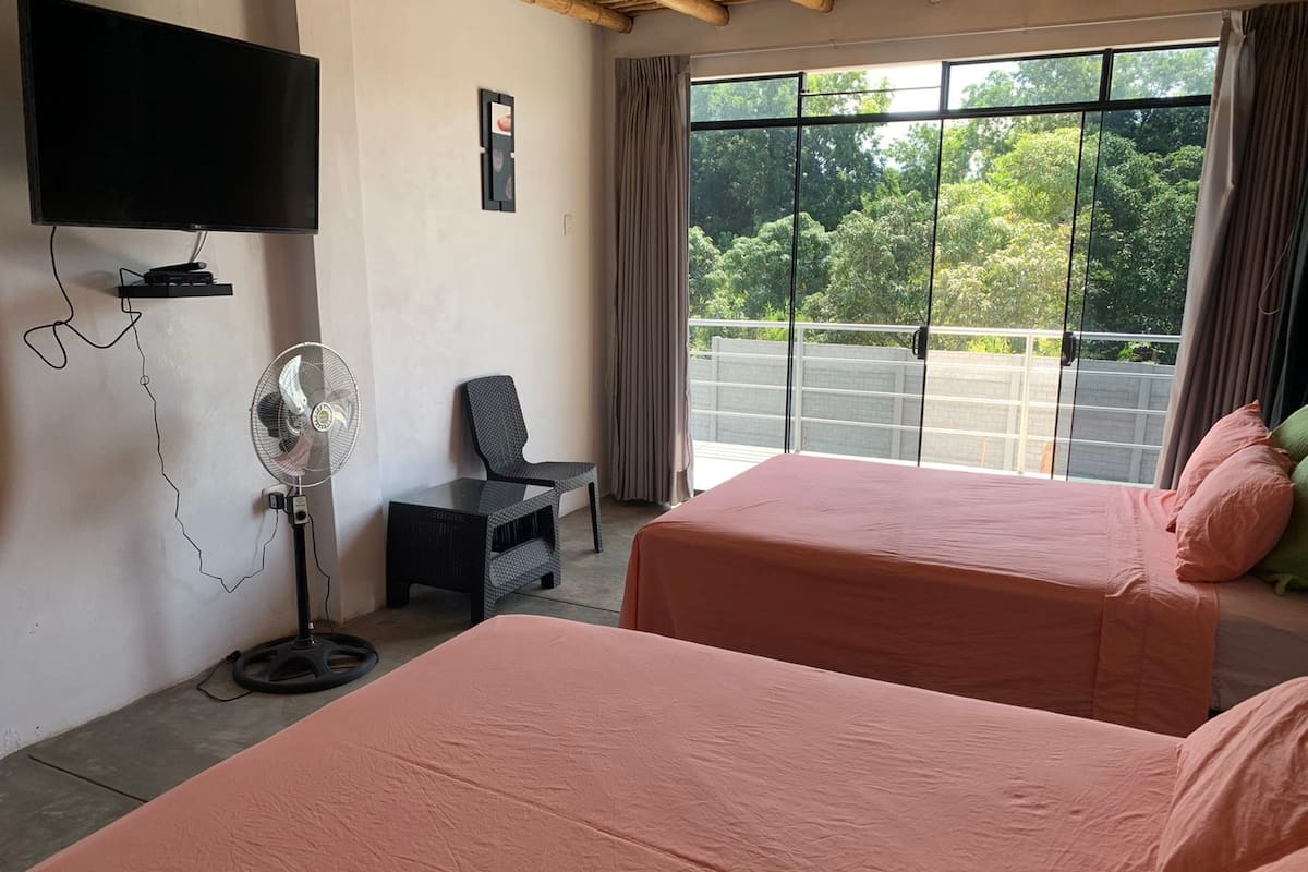Superior Quadruple Room | Blackout drapes, rollaway beds (surcharge), WiFi (free), bed sheets