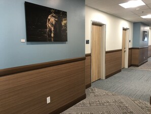 Hallway - Kodiak Compass Suites (Kodiak)