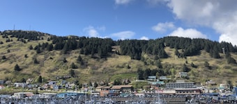 Kodiak Compass Suites