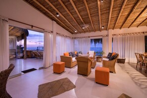 Apartment, 2 Bedrooms | Living room | TV