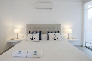 Family Apartment, 3 Bedrooms, Non Smoking, Beach View (1) | Individually decorated, individually furnished, free WiFi, bed sheets