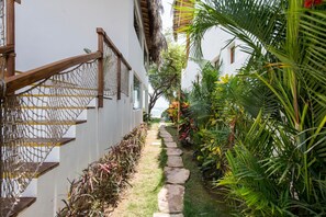 Khuôn viên nơi lưu trú