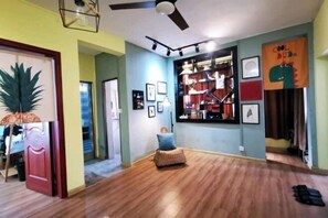 Free WiFi - I am waiting for you in Guilin Youth Hostel (Liangjiang Sihu East-West Alley) (Guilin)