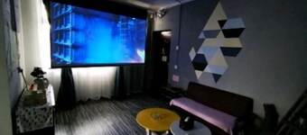 I am waiting for you in Guilin Youth Hostel (Liangjiang Sihu East-West Alley)