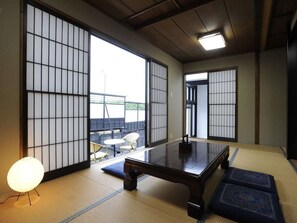 Japanese Style Room for 4 People with Bathtub, Private River, Smoking | In-room safe, free WiFi - Chouja Yashiki (Nanyo)