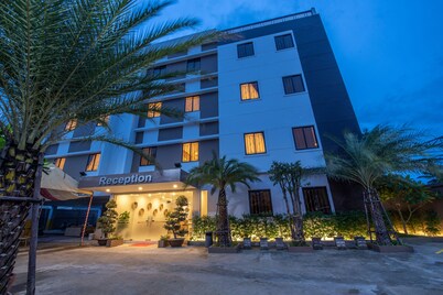 Double S Hotel