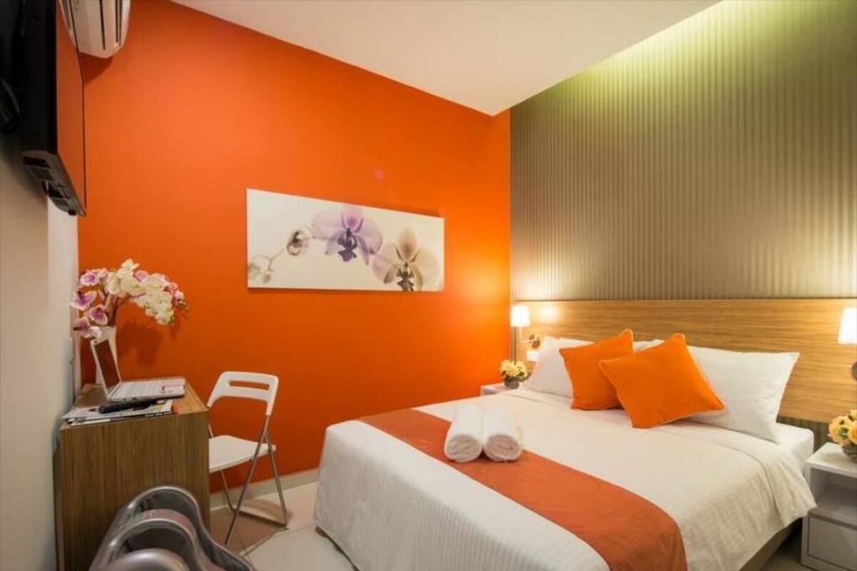 Standardzimmer | Schreibtisch, schallisolierte Zimmer, Bügeleisen/Bügelbrett