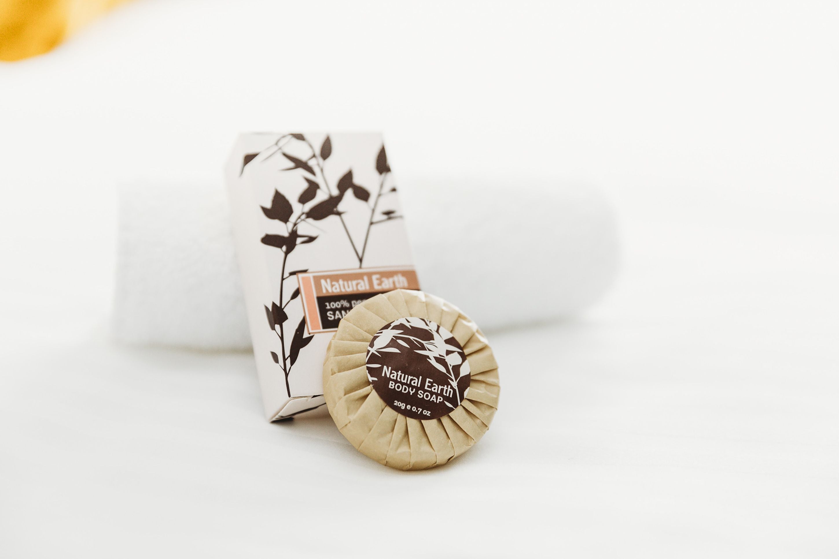 1 bedroom, desk, laptop workspace, soundproofing