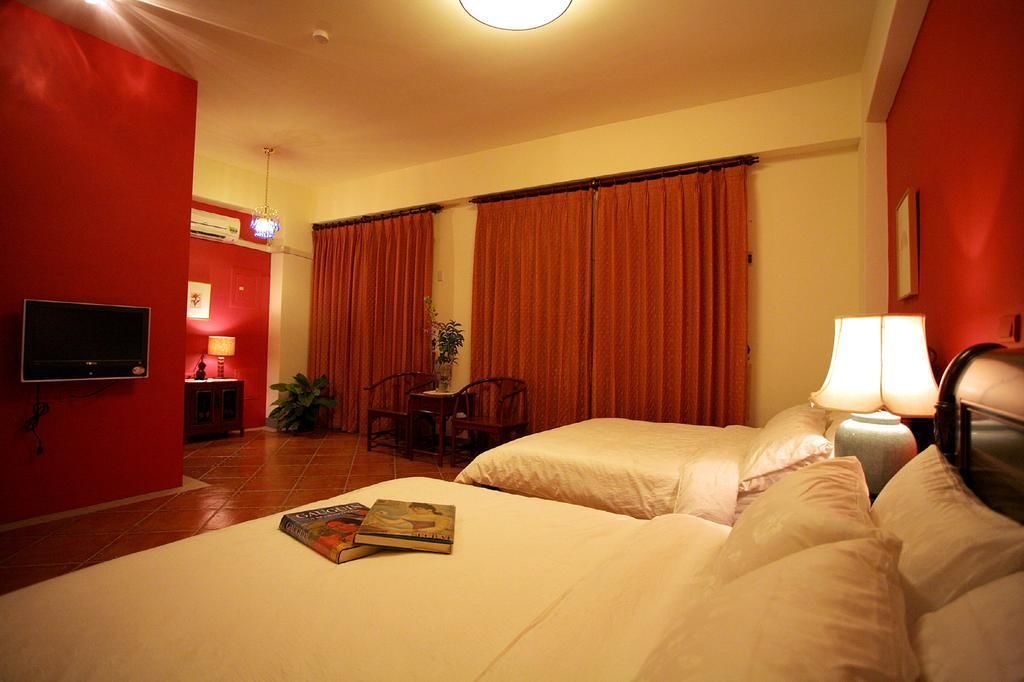 Blackout curtains, free WiFi, bed sheets