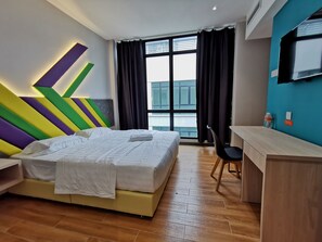 Insonorización, tabla de planchar con plancha y wifi gratis 