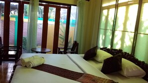 Blackout curtains, free WiFi, bed sheets - Aroma Pai Hotel and Spa (Pai)