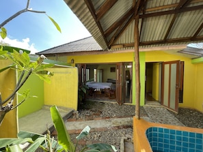 Standard Room | Cortinas opacas, wifi gratis, ropa de cama