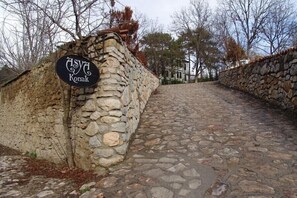 Entrada al alojamiento