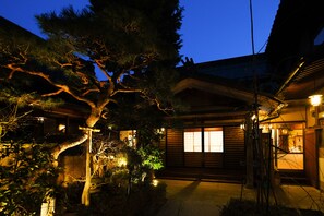 Fachada da propriedade