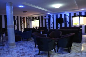 Breakfast, lunch and dinner served - All Seasons Hotel Owerri (Owerri)