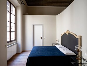 Bureau, lits bébé (gratuits), Wi-Fi gratuit, draps fournis