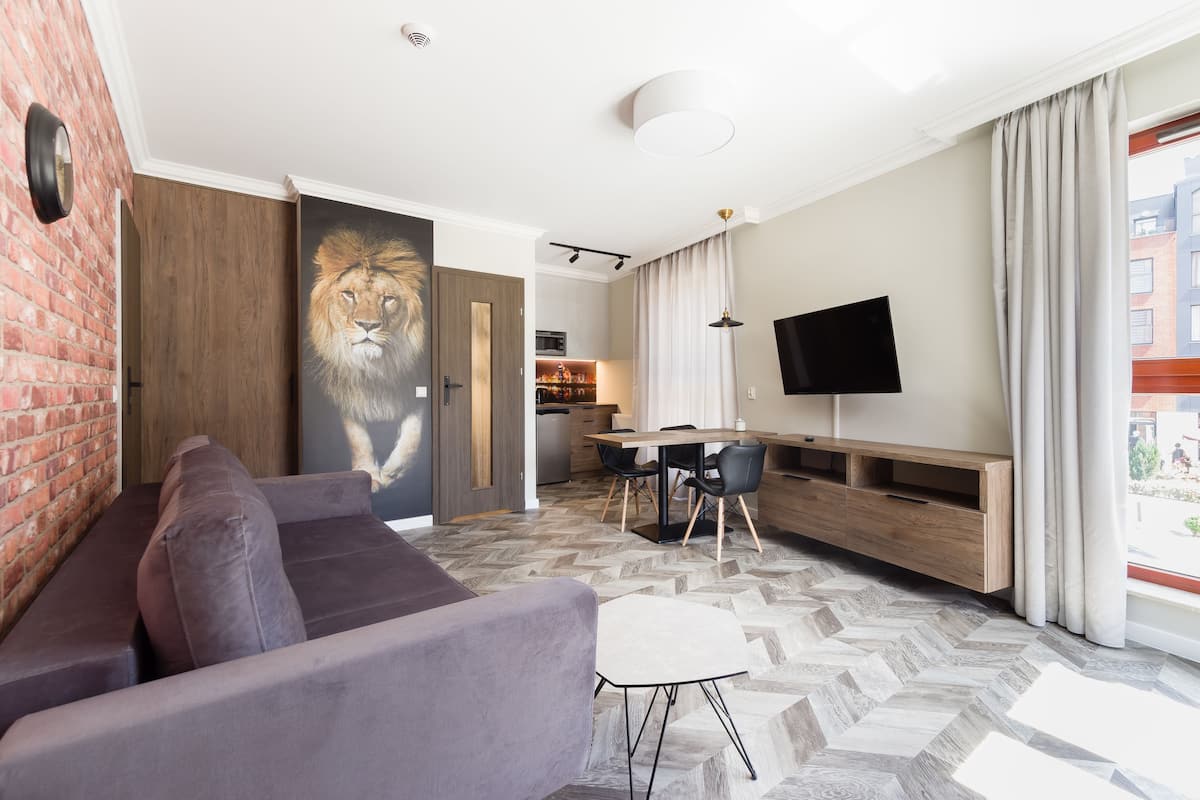 Apartamento (3 A) | Área de estar | TV