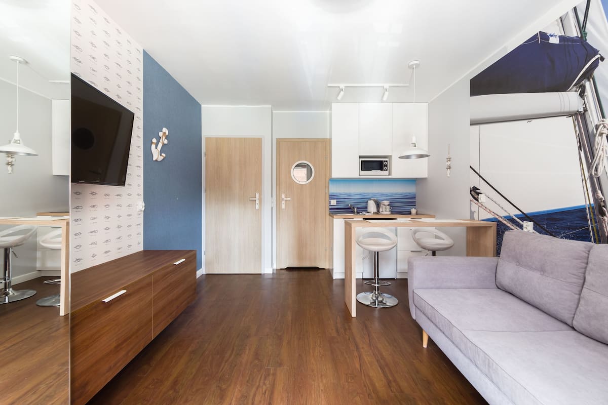 Apartamento (with balcony - 4A) | Área de estar | TV