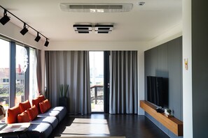 Living area - Blanc de Aewol (Jeju City)