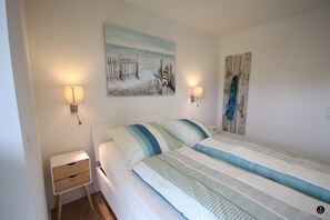 Kapitänshaus 2 | 2 間臥室、獨特裝潢、布置獨特、書桌