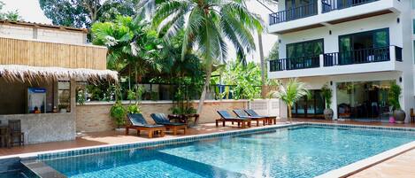 Outdoor pool, sun loungers