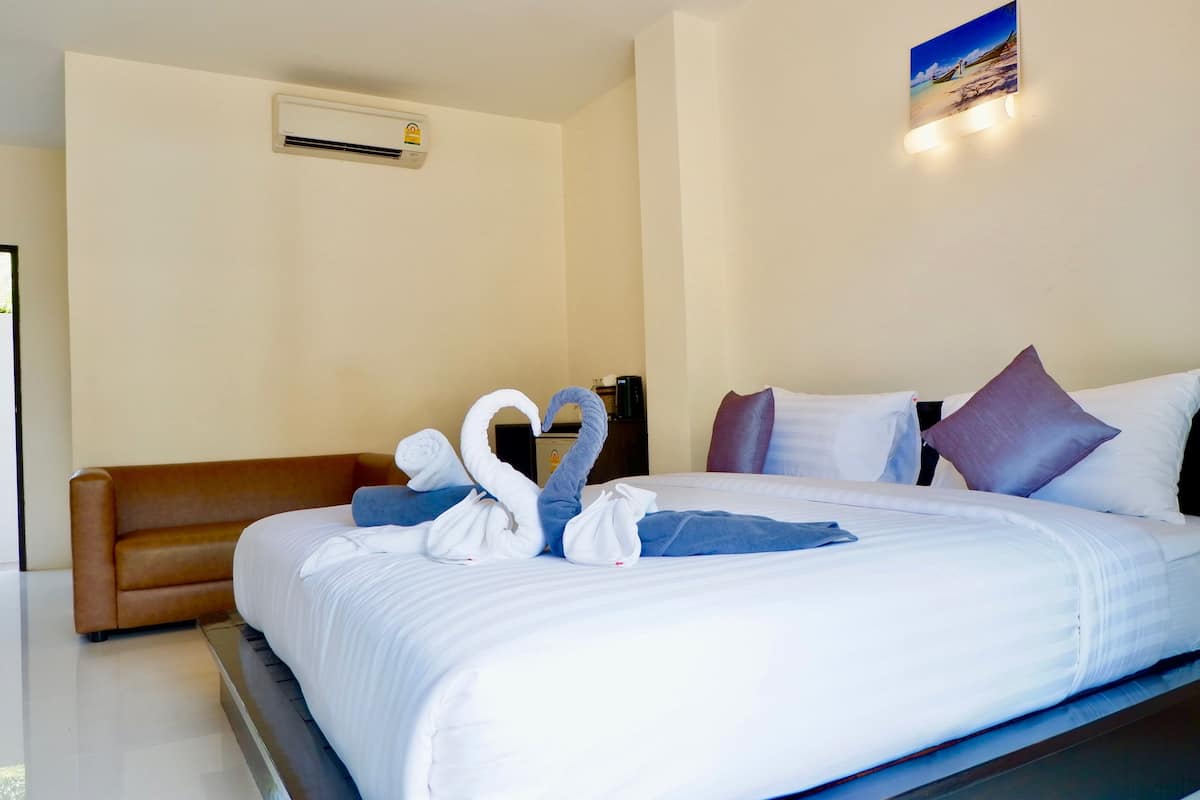 1 phòng ngủ, minibar, bàn, màn/rèm cản sáng