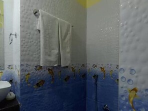 淋浴设施、毛巾