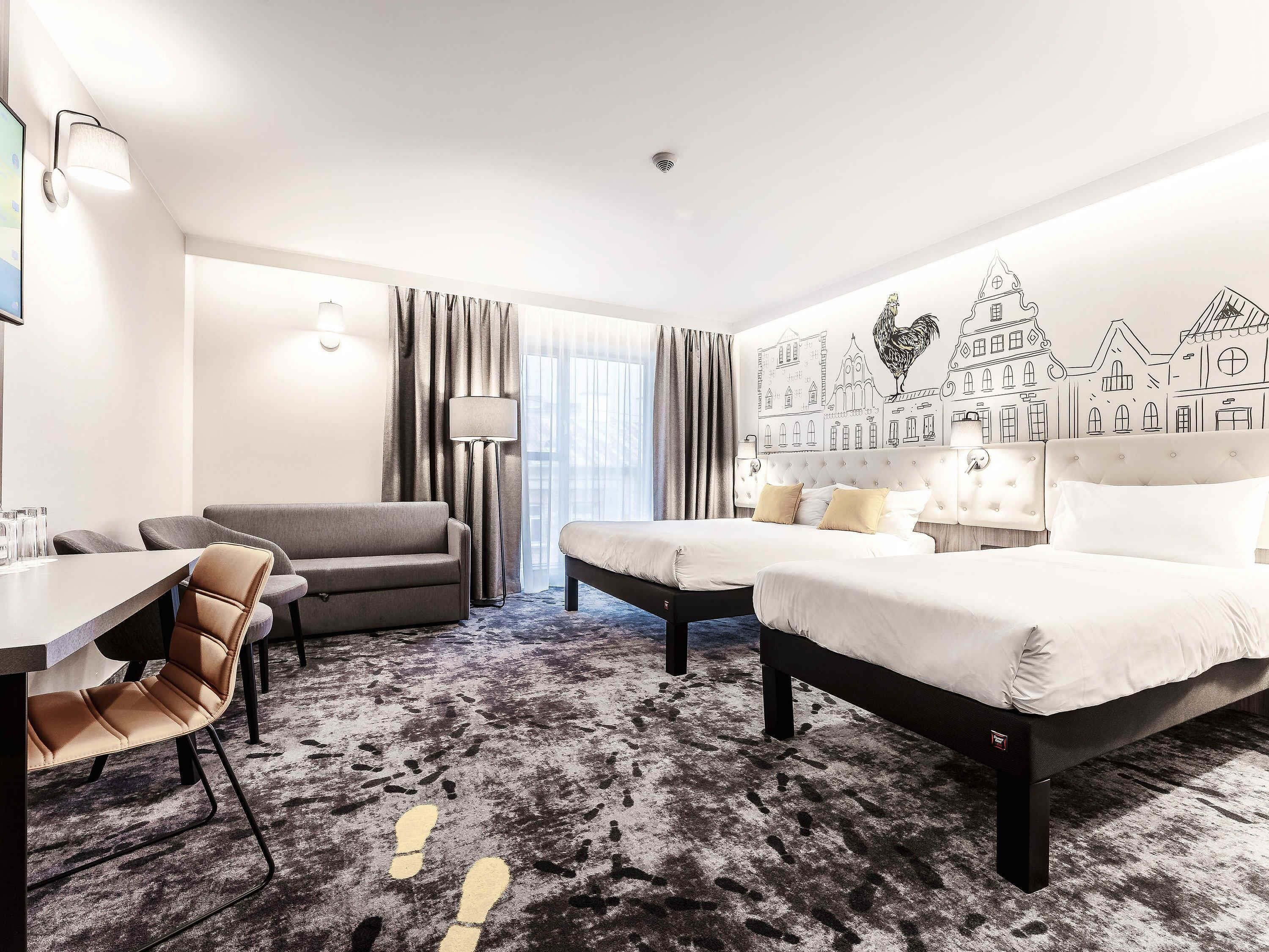 Family Room, Multiple Beds | Desk, soundproofing, iron/ironing board, free WiFi