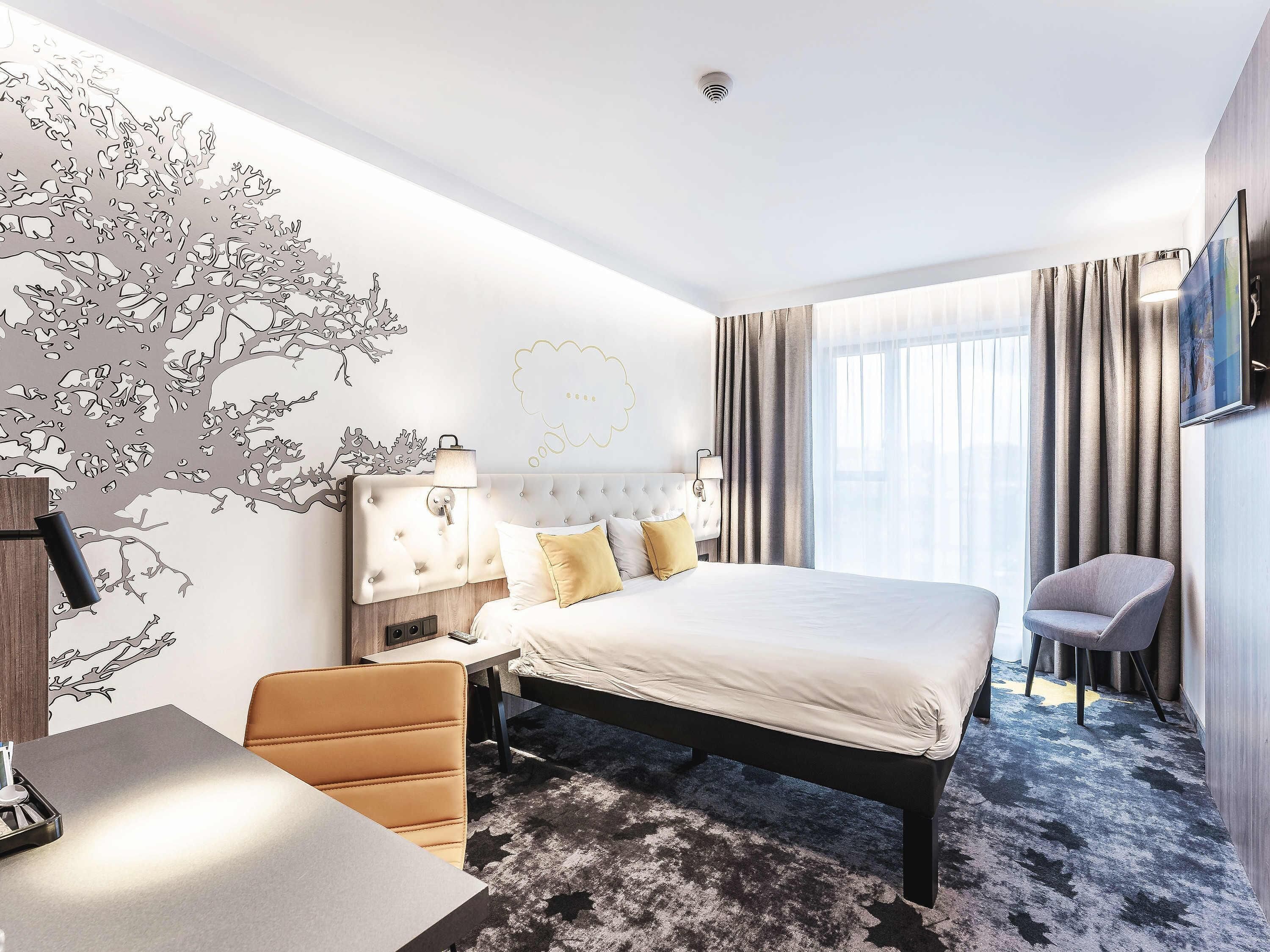 Standard Double Room, 1 Double Bed | Desk, soundproofing, iron/ironing board (on request), free WiFi