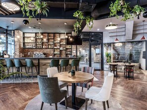 Mittagessen und Abendessen, internationale Küche