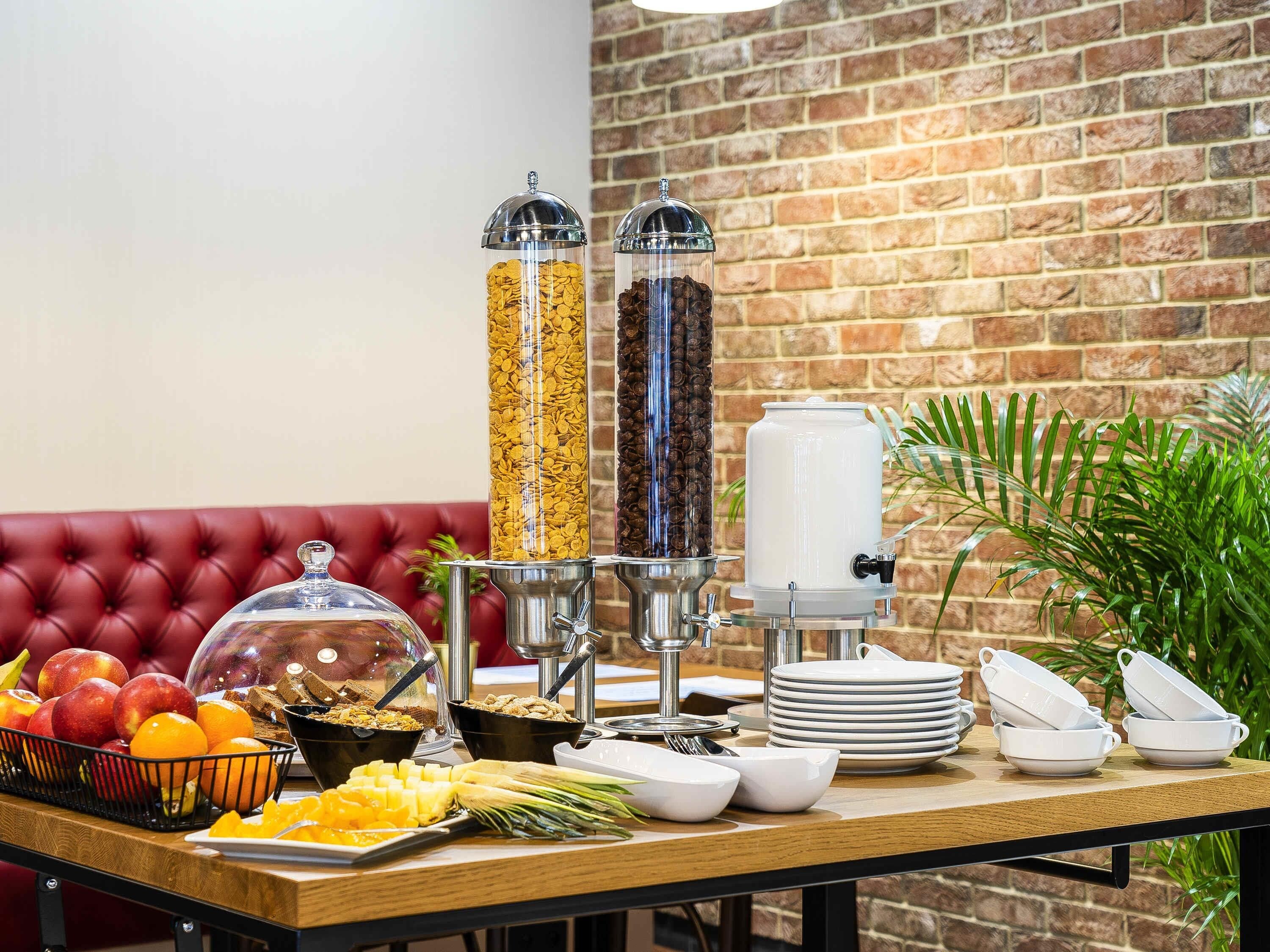 Daily buffet breakfast for a fee
